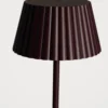 Hot Forms & Objects Batteridriven golvlampa burgundy - 122 cm ø13,5