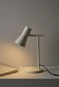 Outlet Forms & Objects Bordslampa creme - 18,8x12x30,4 cm