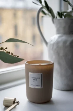 Sense the Moment Doftljus beige - 250 g