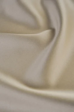 Hot Gardin beige - 135x240 cm