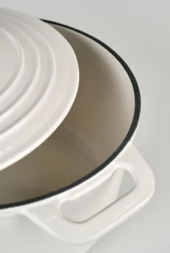 Outlet Gjutjärnsgryta rund creme - 4300ml