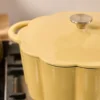 Sale Gjutjärnsgryta rund gul - 4300ml
