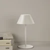 Clearance Forms & Objects Led bordlampa ljusbeige - 10x10x21 cm