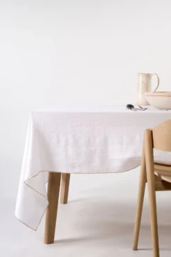 Hot Camilla Pihl Linneduk beige - 140x350 cm