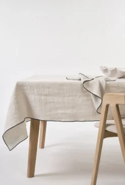 Camilla Pihl Linneduk natur - 140x250 cm