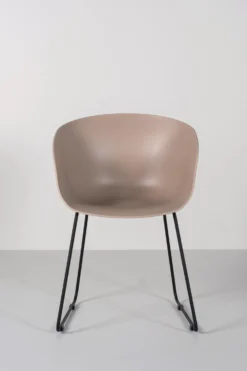 Hot Forms & Objects Matstol beige - 55x52x79 cm
