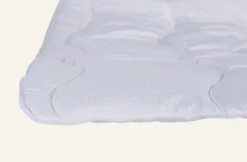 Sale Medelvarmt fibertäcke vit - 150x210 cm
