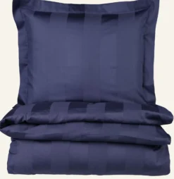 Clearance Påslakanset i satin blå - 150x210 cm