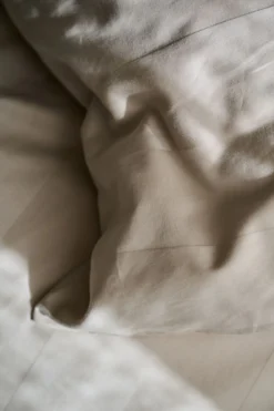 Discount Påslakanset i satin ljusbeige - 150x210 cm