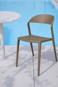 New Forms & Objects Stol mörk beige - 80 cm